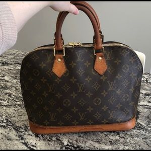 Authenticated LV Alma